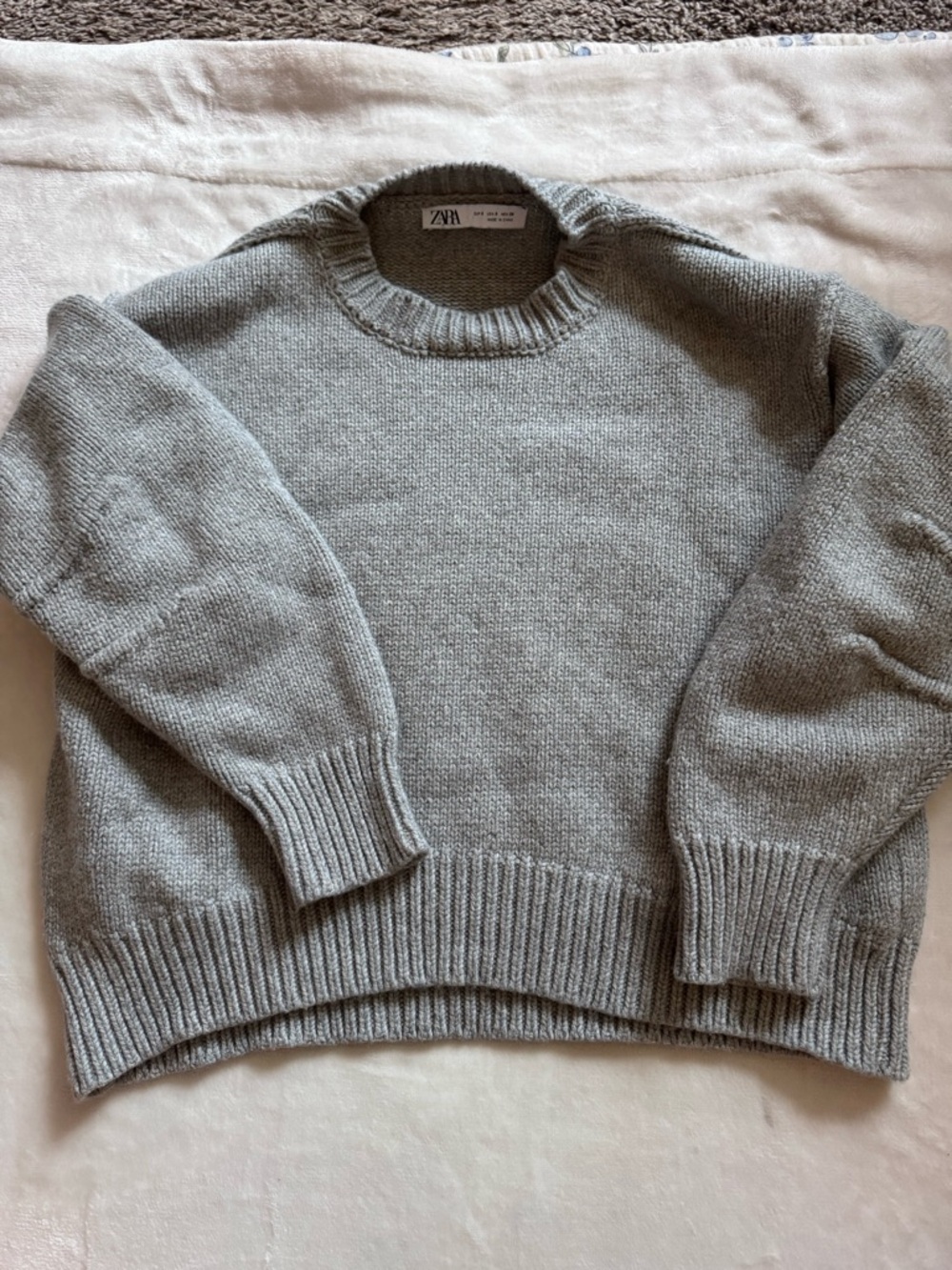 Zara Gray Ribbed Crewneck Sweater